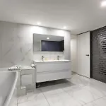 Mykeypers - Amazing Luxury Triplex 3br 8p - Arc De Triomphe Paris