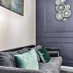 Mykeypers - Amazing Luxury Triplex 3br 8p - Arc De Triomphe *